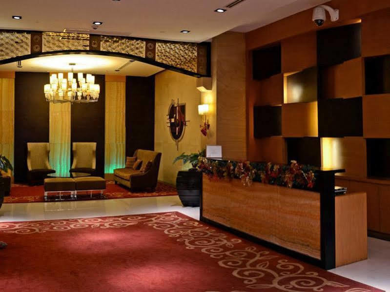 Luxury Condo At Forbeswood Parklane The Fort Bgc Makati City Extérieur photo